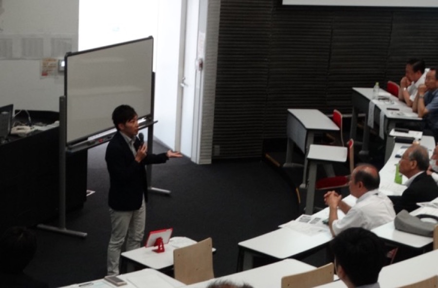 大学院の講演・研修の様子